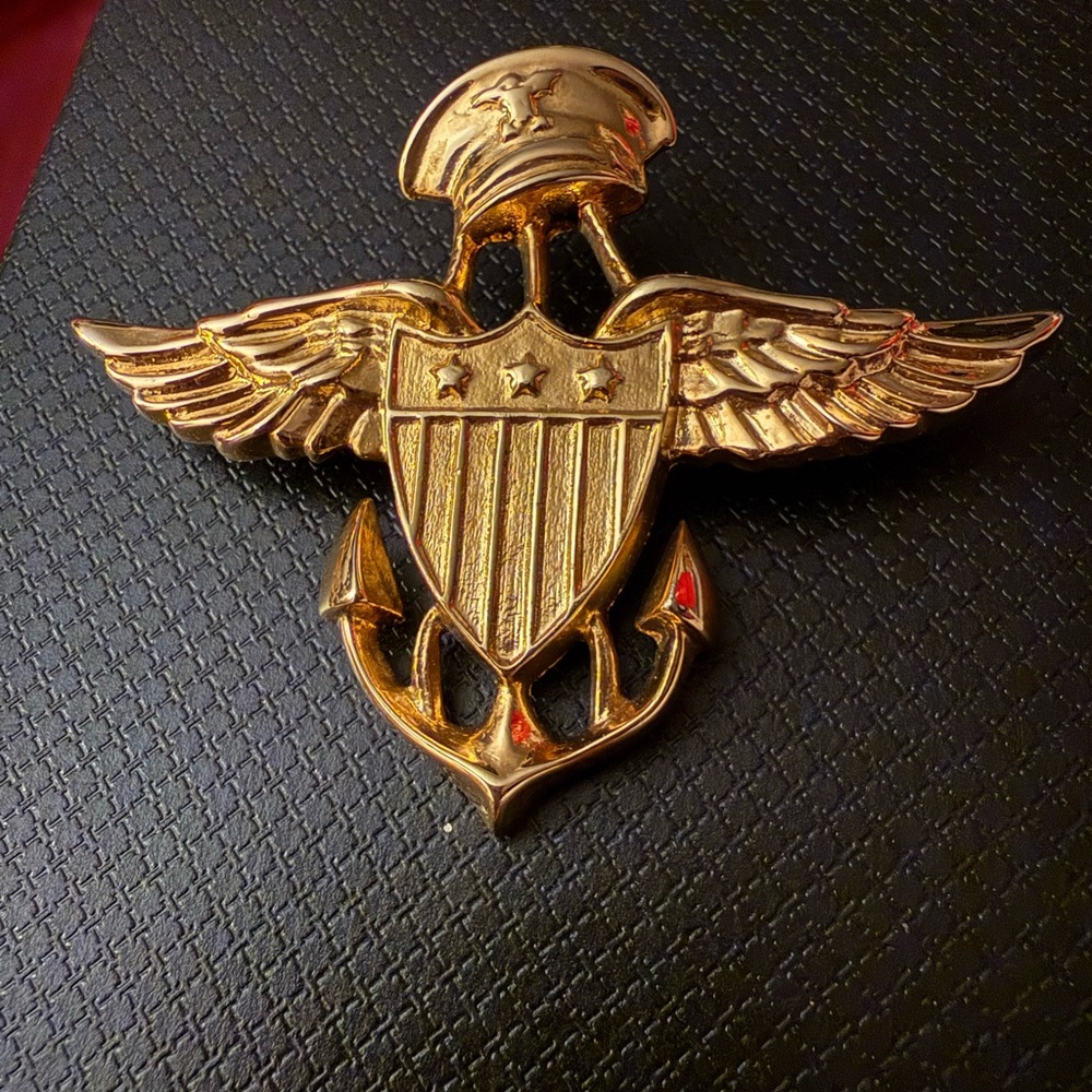Vintage Signed “Ann Hand” Goldtone “Joint Forces” Brooch